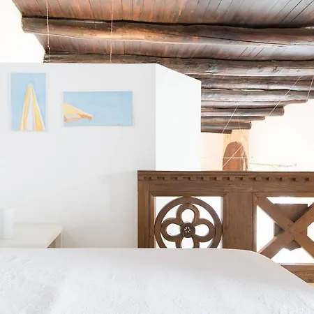 Apartment Splendido Loft Nel Cuore Antico Naples